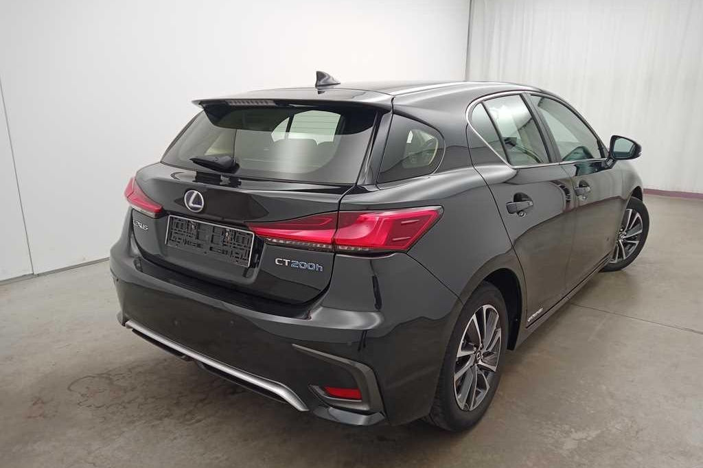 Lexus CT 2018 photo 1