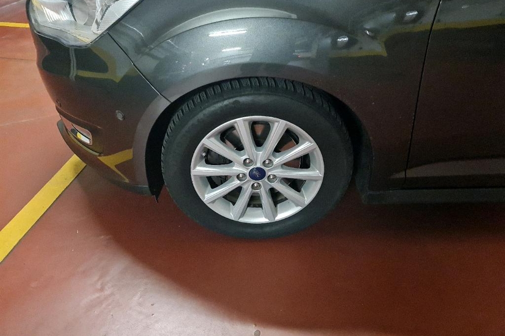 Ford Grand C-MAX 2017 фото 10