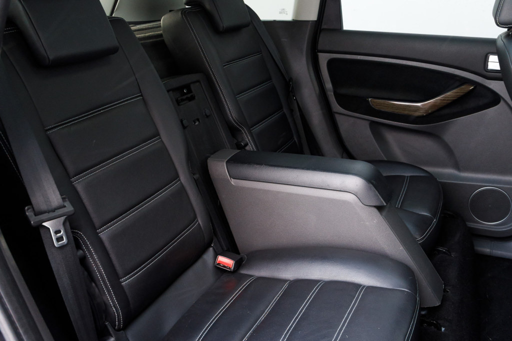 Ford C-Max Ghia фото 24