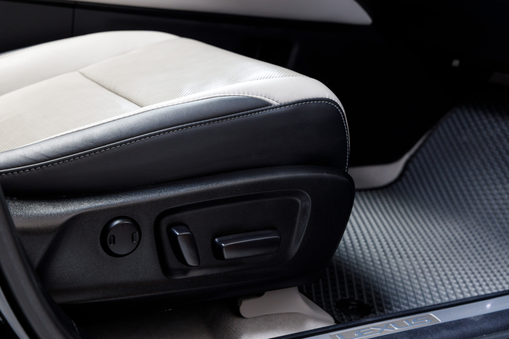 Lexus RX 350 2016 фото 22