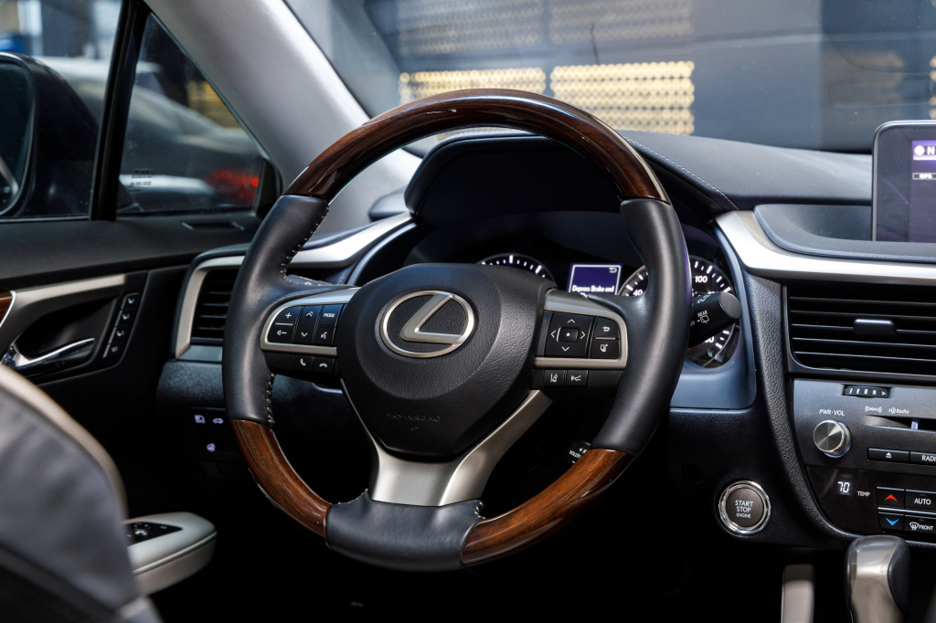 Lexus RX 350 2016 фото 30