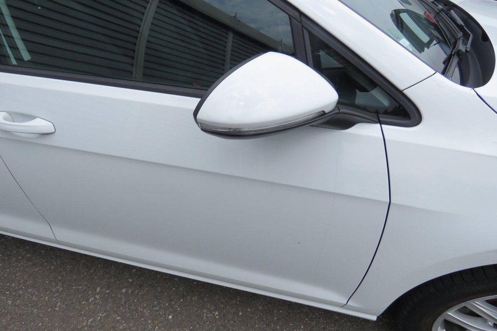 Volkswagen Golf 2018 photo 20