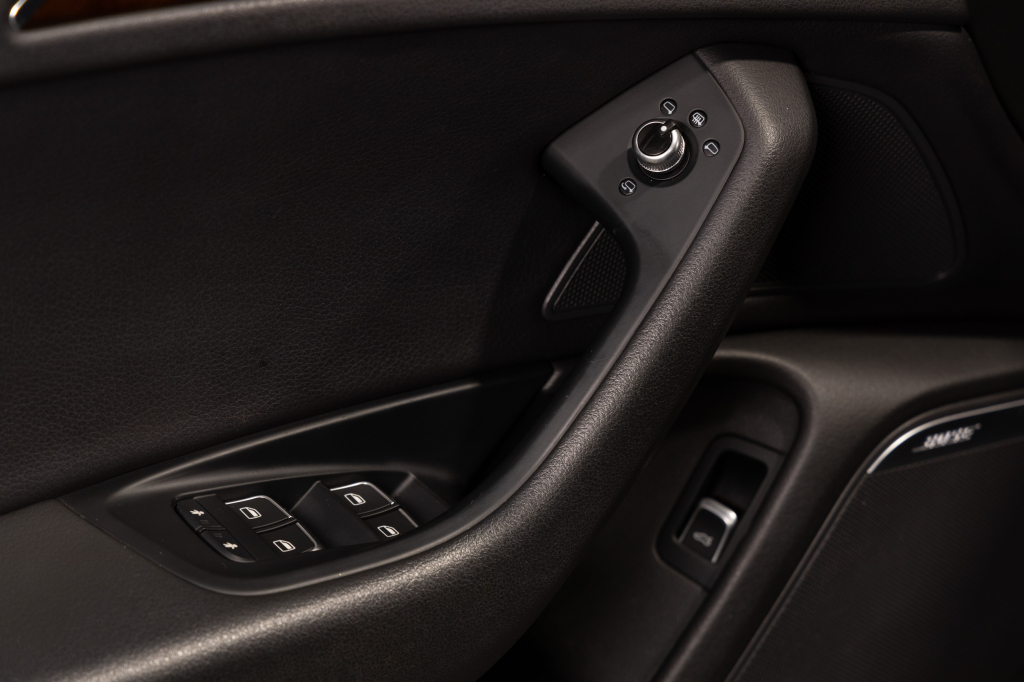 Audi A6 Premium Plus фото 22