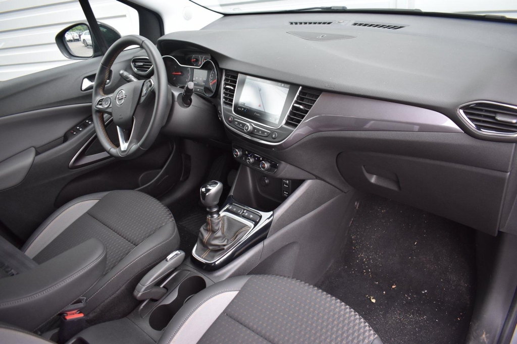 Opel Crossland X 2020 photo 1