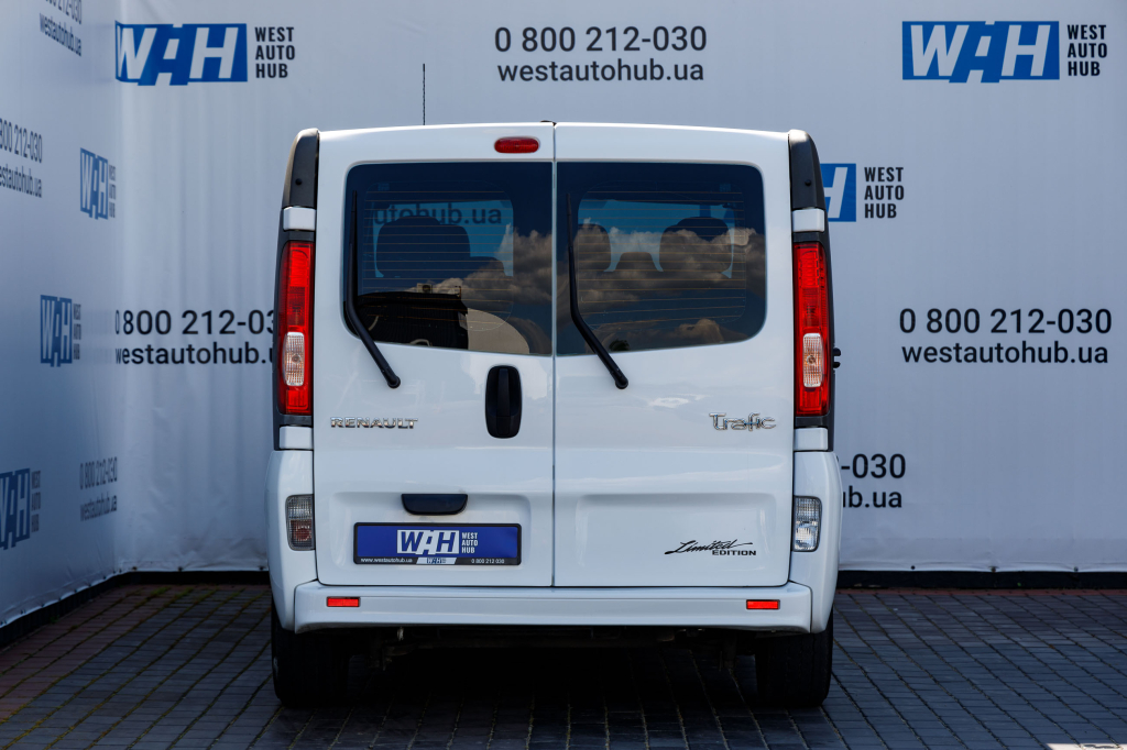 Renault Trafic пасс. 2012 photo 5