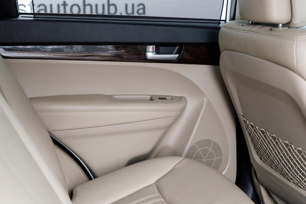 Kia Sorento LX фото 28