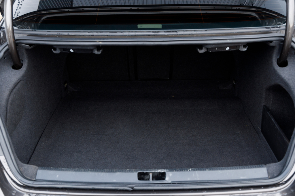 Volkswagen CC 2012 photo 8