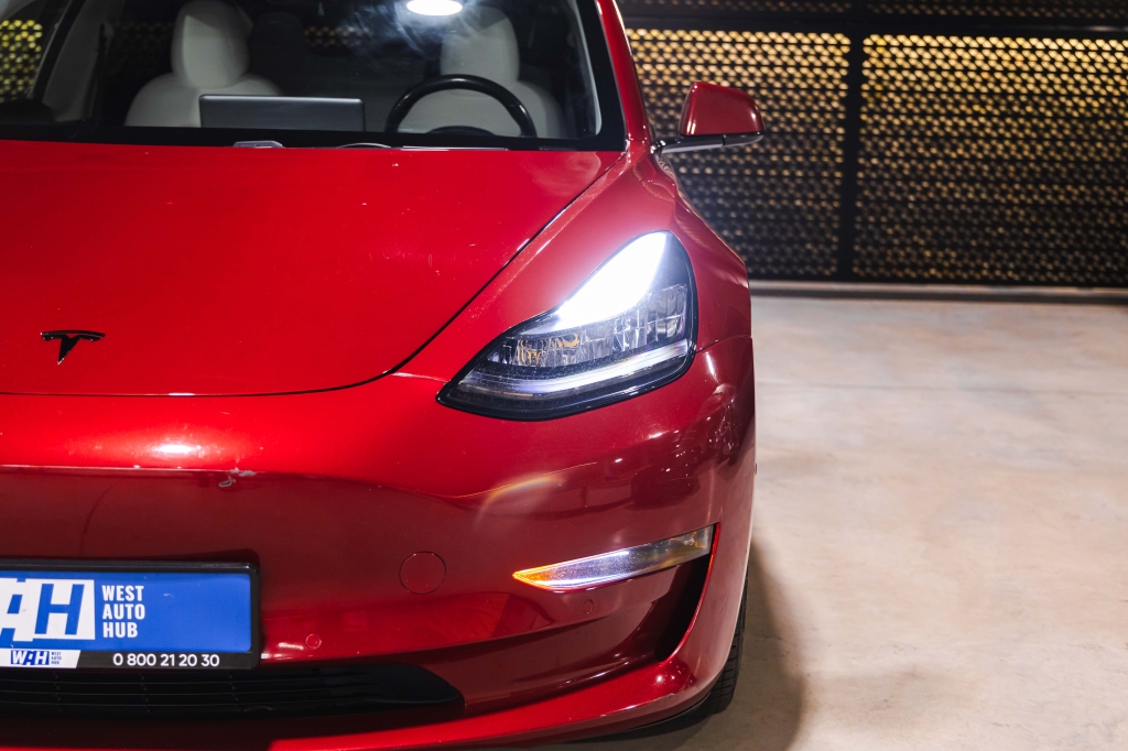 Tesla Model 3 Long Range Performance 2018 фото 2
