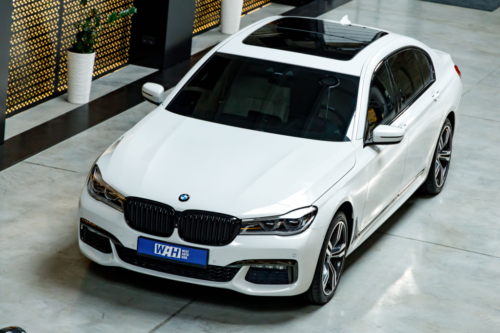 BMW 740 2016 photo 18