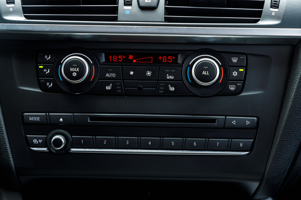 BMW X3 2011 фото 6