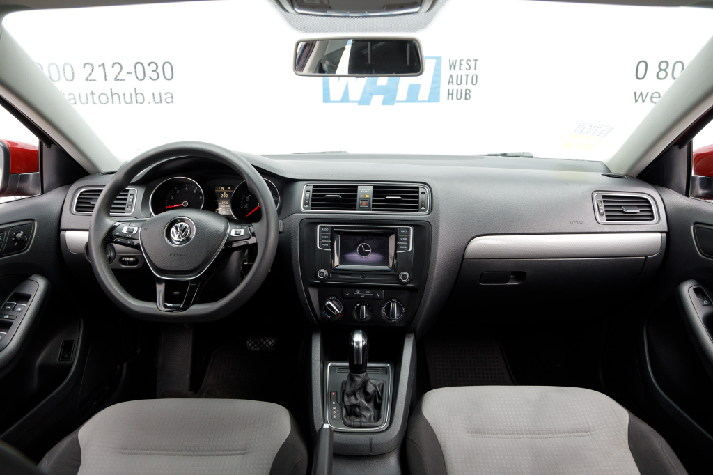 Volkswagen Jetta S 2017 фото 24