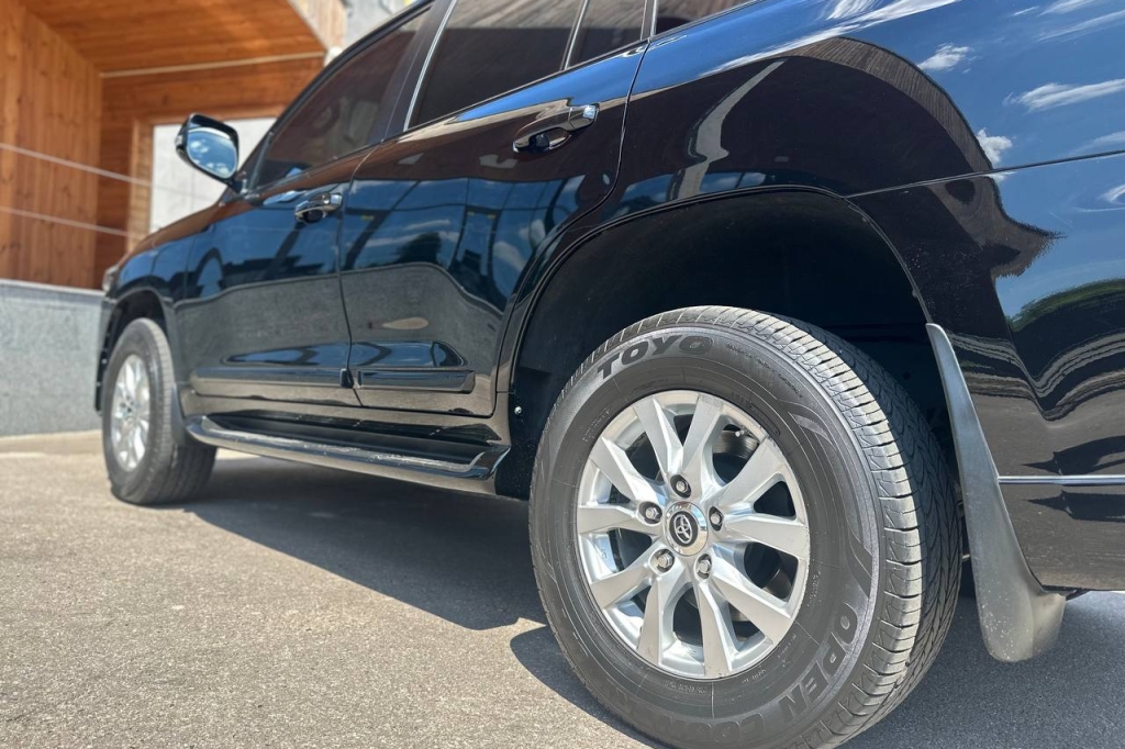 Toyota Land Cruiser 200 GUARD B6 2018 фото Toyota Land Cruiser 200 GUARD B6 2018 фото 7