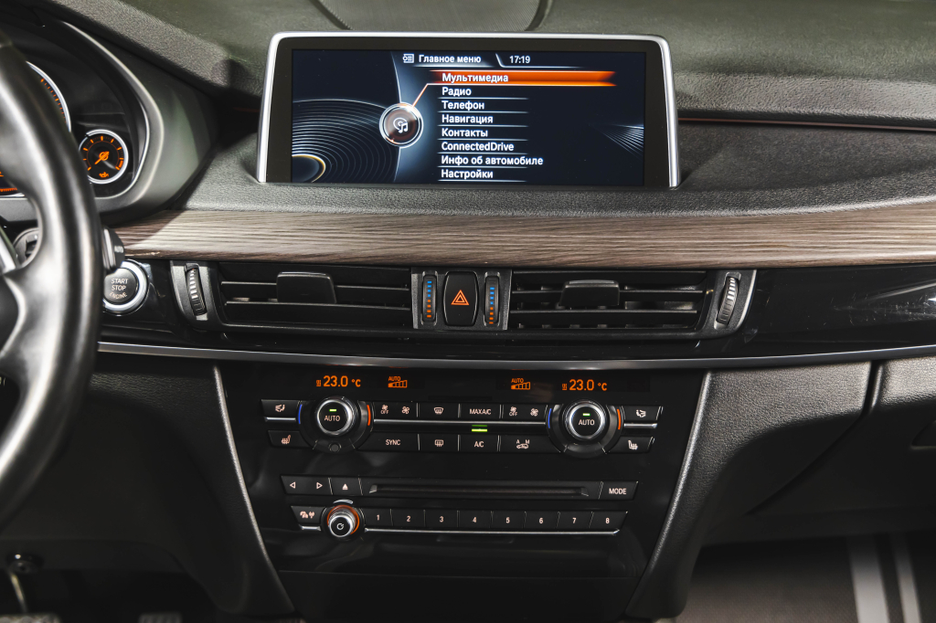 BMW X5 2015 фото 30