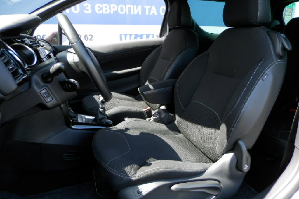 Citroen DS3 2011 photo 9