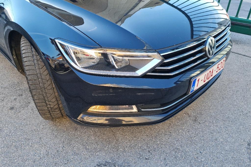 Volkswagen Passat Variant 2018 photo 15