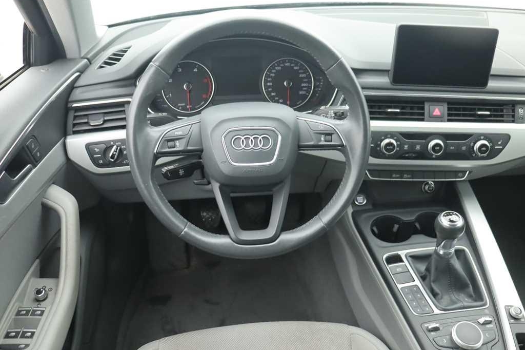 Audi A4 Avant 2017 фото 6