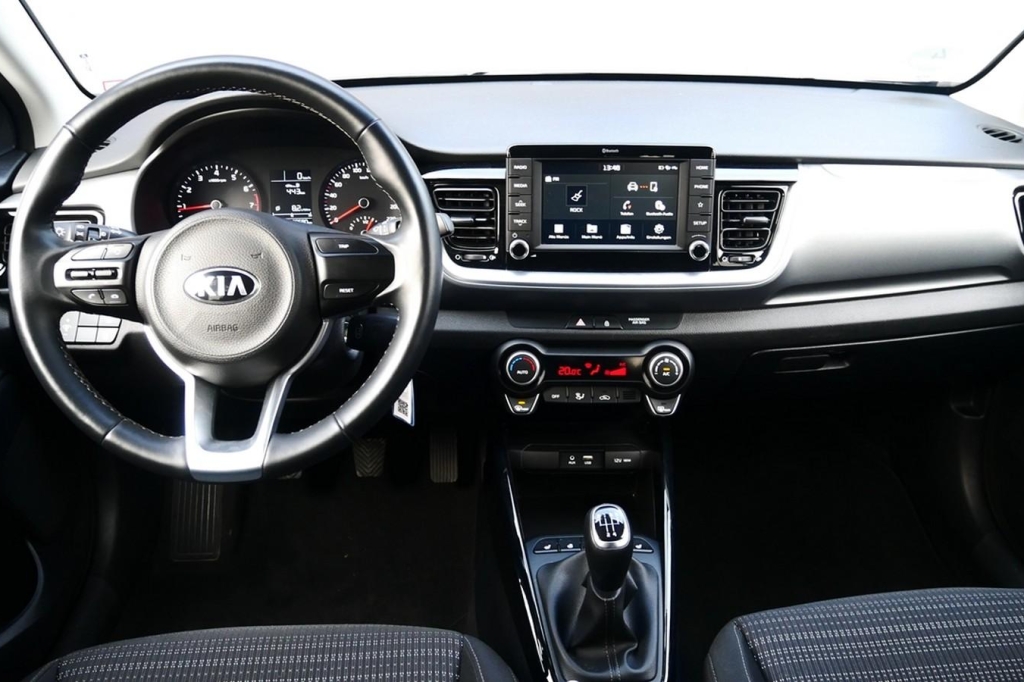 Kia Stonic 2020 фото 9