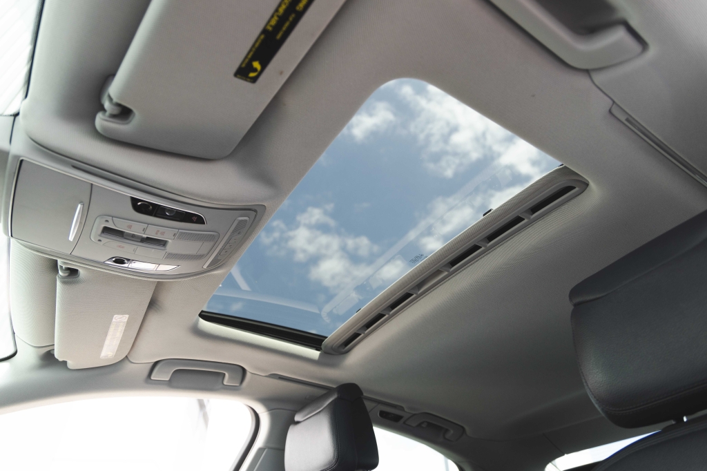 Audi A8 2015 photo 34