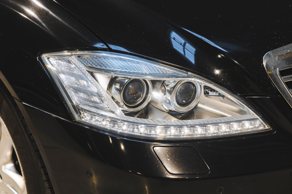 Mercedes-Benz S-Class 2011 photo 8