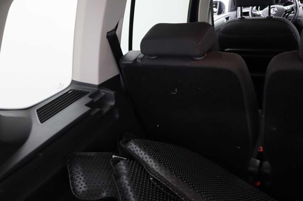 Volkswagen Touran 2017 фото 17