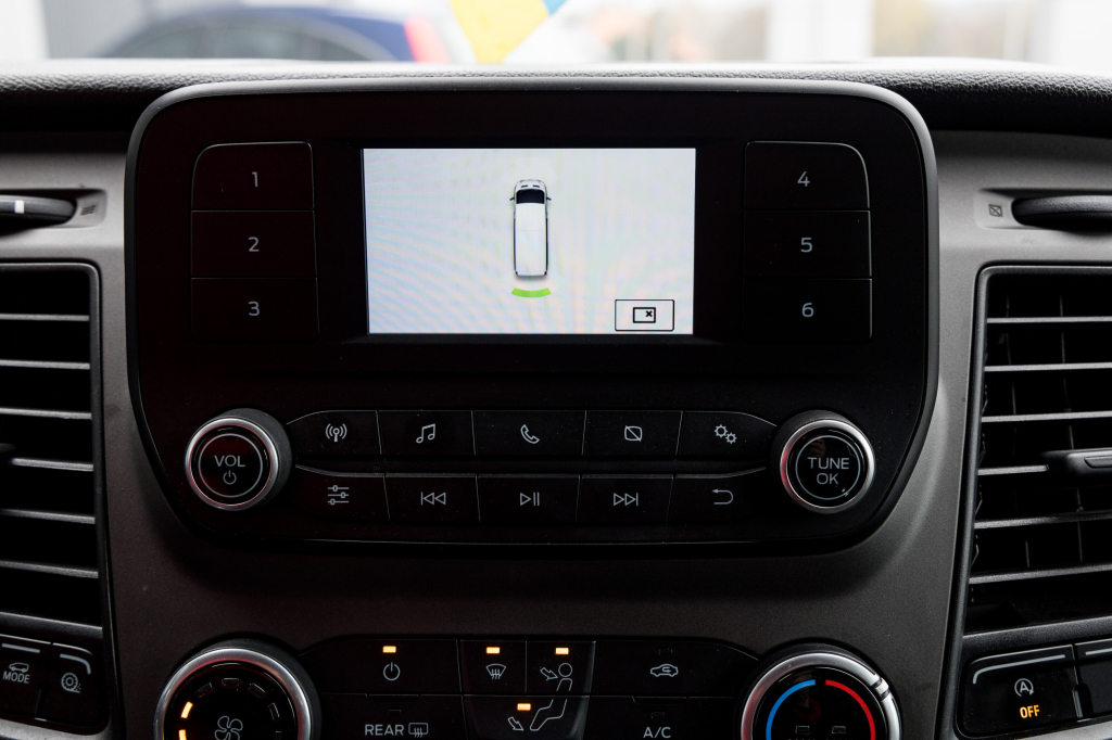 Ford Transit 2019 фото 26