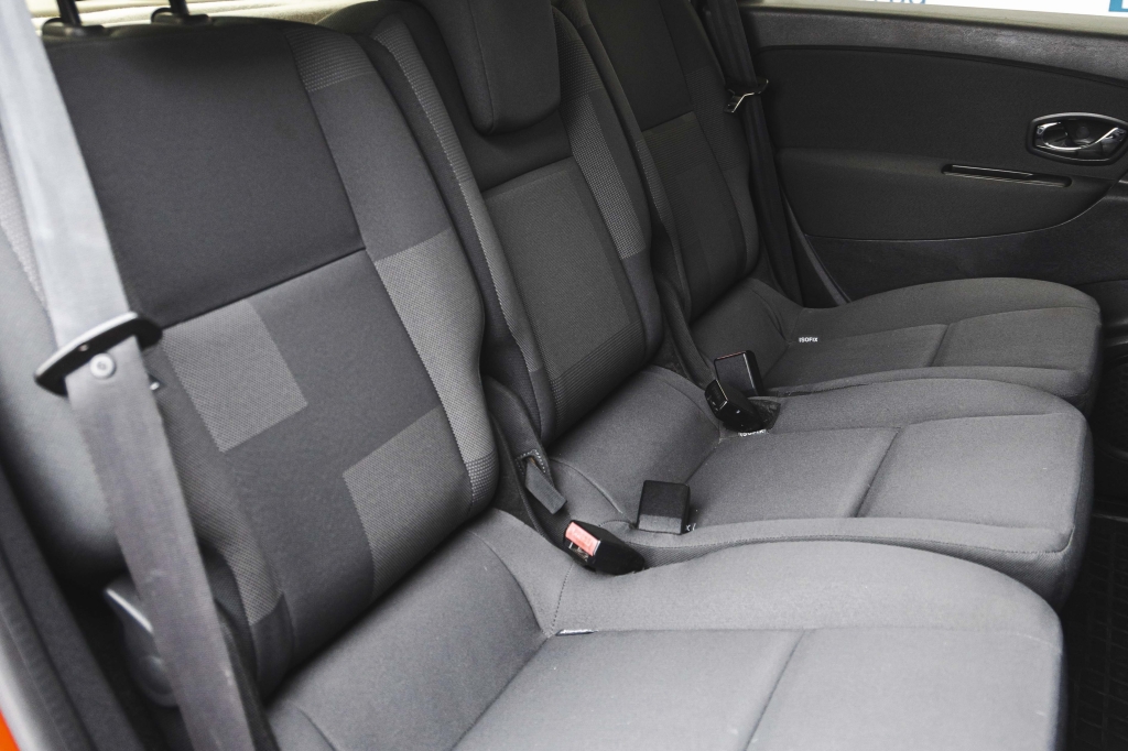 Renault Scenic 2013 фото 16