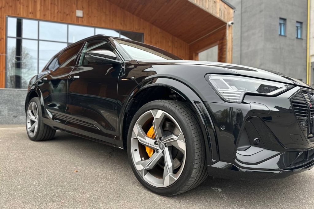 Audi e-tron S 95 kWh 2022 photo 4