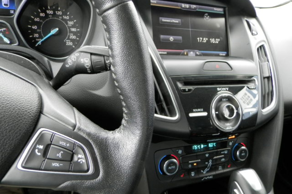 Ford Focus SE 2015 photo 11