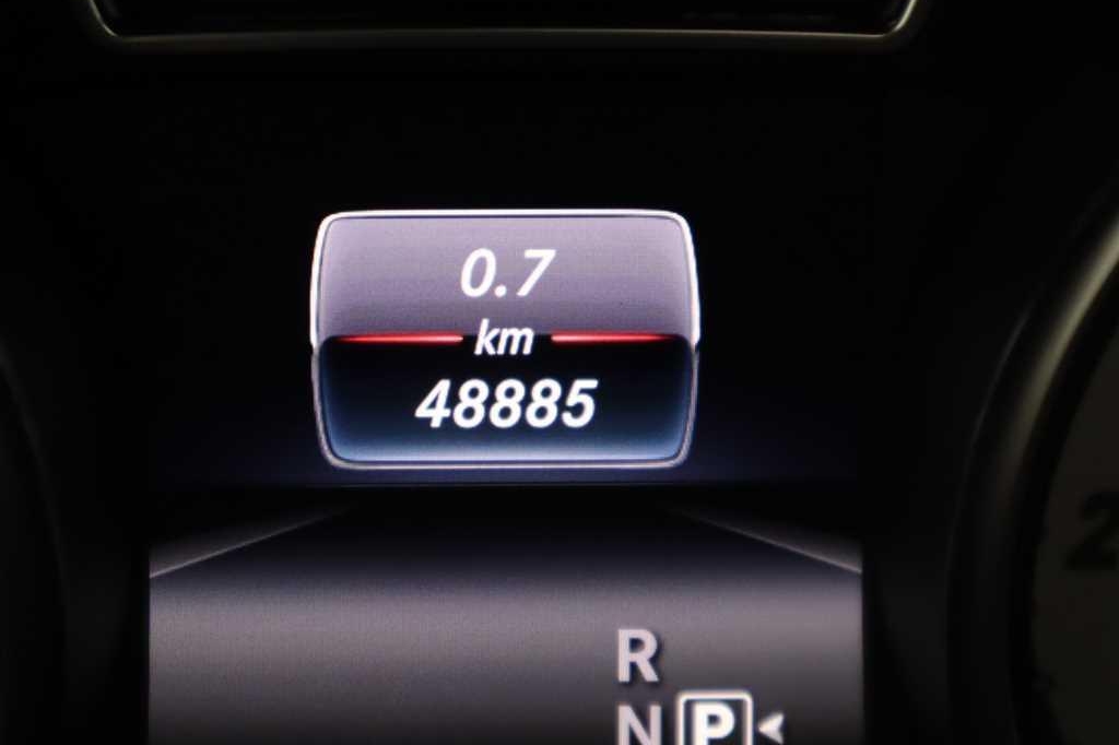 Mercedes-Benz GLA 2017 фото 6