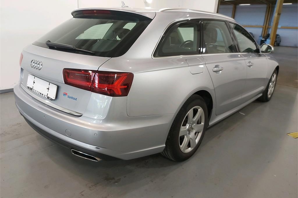 Audi A6 Avant 2015 фото 3