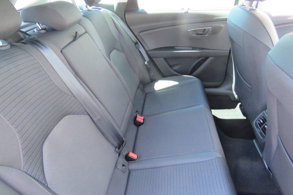 SEAT Leon ST 2019 фото 4