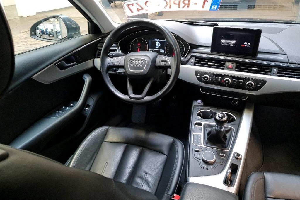 Audi A4 2017 photo 4