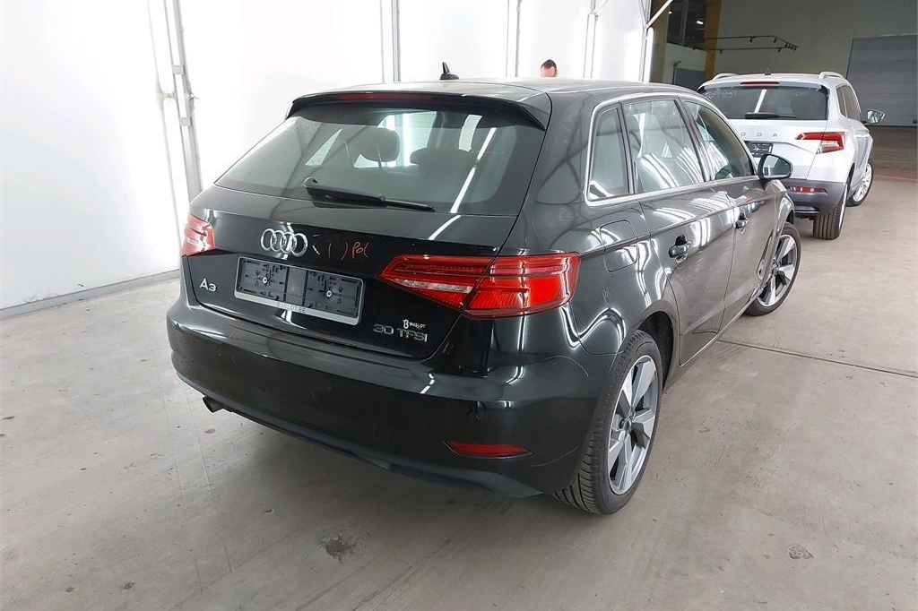 Audi A3 Sportback 2018 фото 5