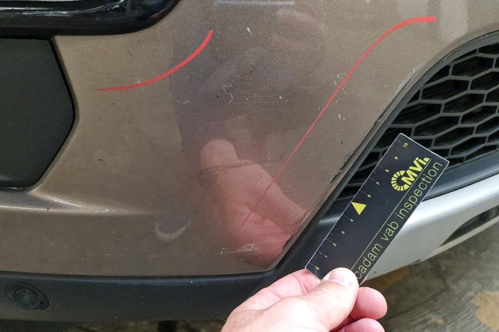 Land Rover Discovery Sport 2017 фото 11