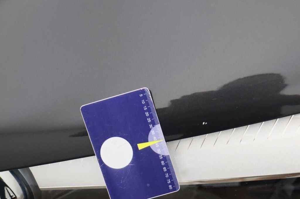 BMW 5 Series 2018 фото 16