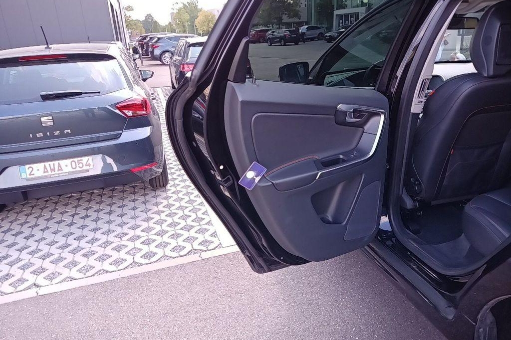 Volvo XC60 2016 фото 80