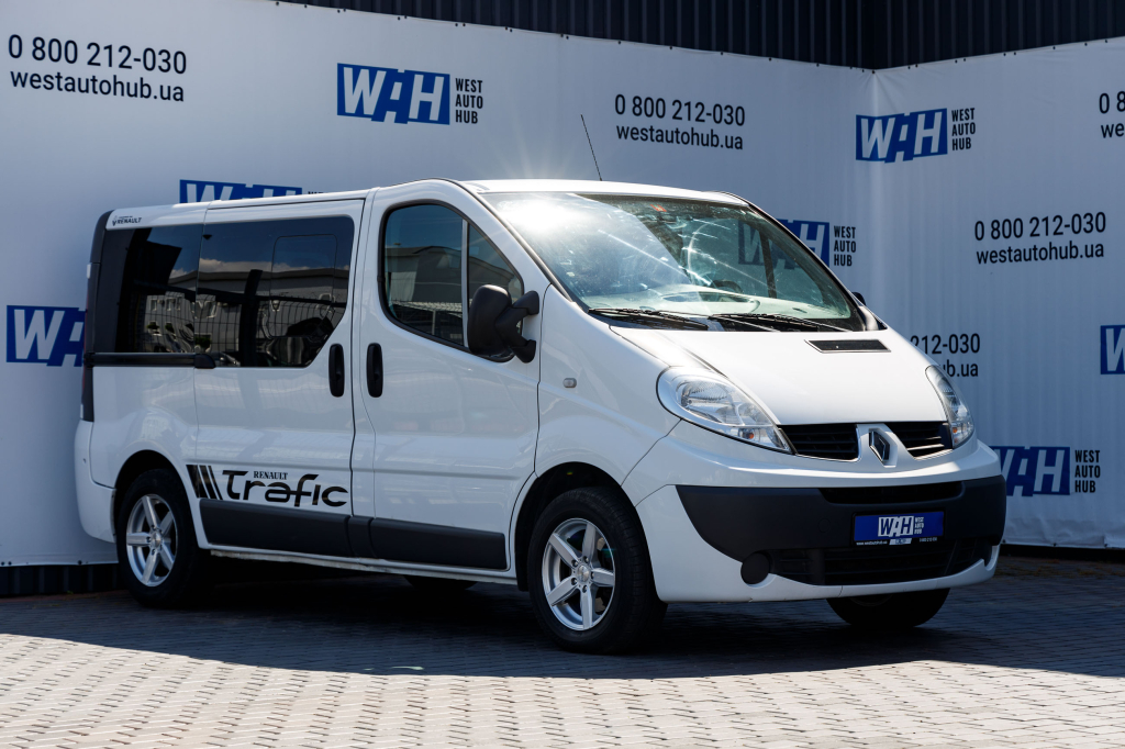 Renault Trafic пасс. 2012 photo 3