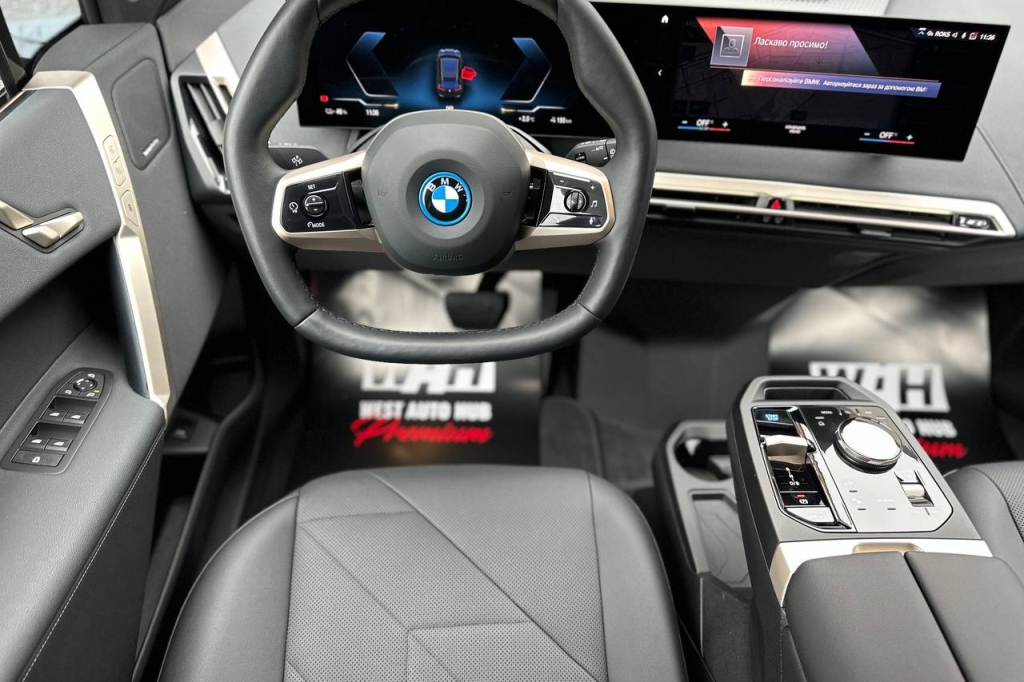 BMW iX xDrive40 2023 фото 18