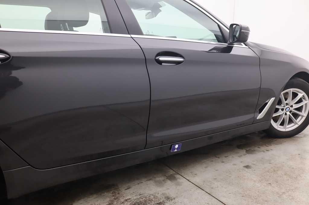 BMW 5er Touring 2018 photo 25