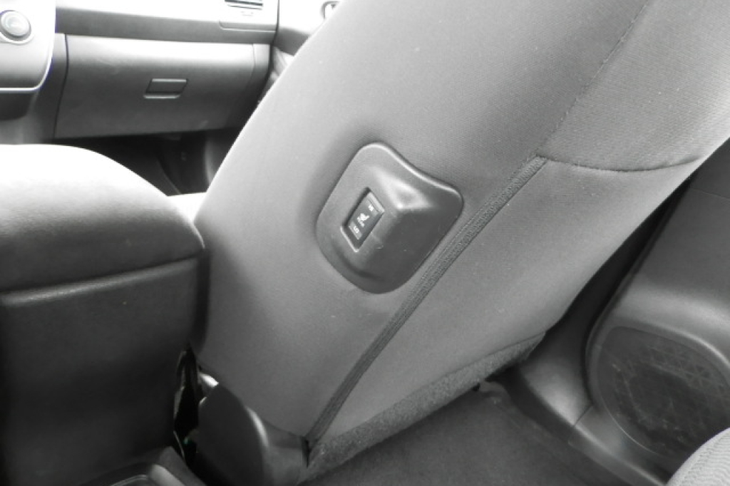 Nissan Leaf S 2014 photo 9