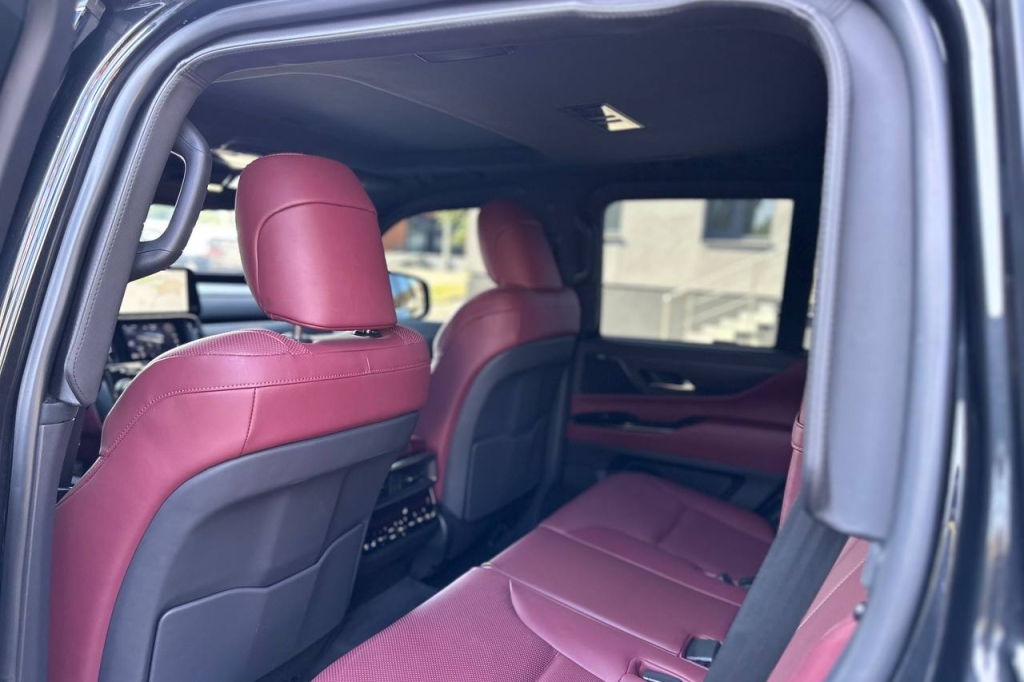 Lexus LX 500d 2023 photo 19