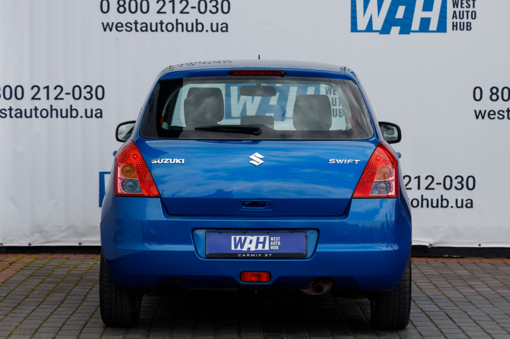 Suzuki Swift 2010 фото 4