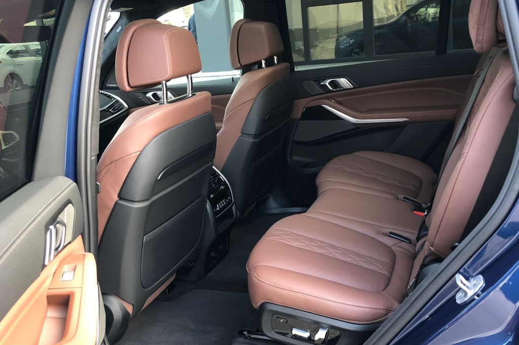 BMW X7 30D 2021 фото 15