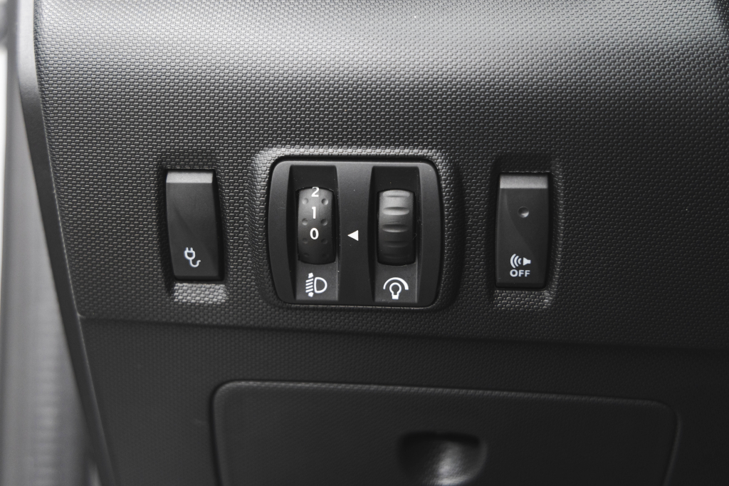 Renault Zoe 2016 фото 15