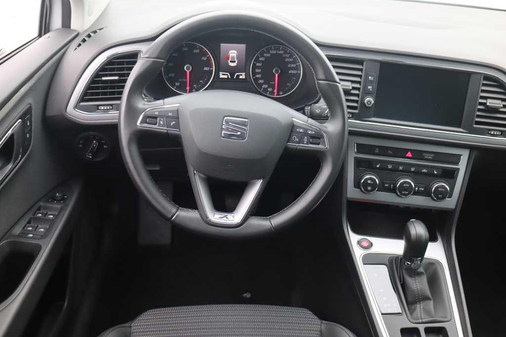 SEAT Leon 2017 фото 2