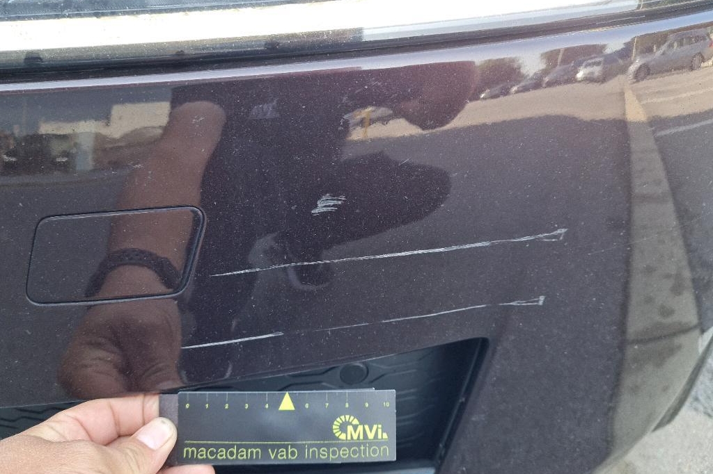 Jaguar XF 2018 фото 16