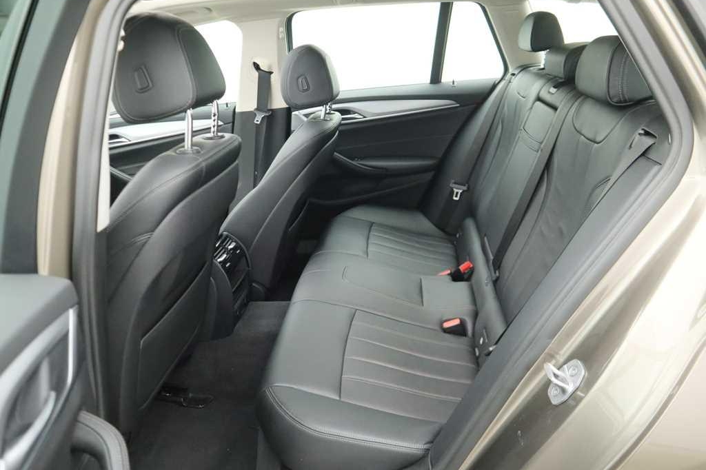 BMW 5er Touring 2017 фото 8