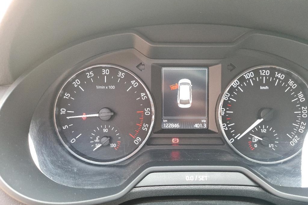 Skoda Octavia Combi 2016 photo 2