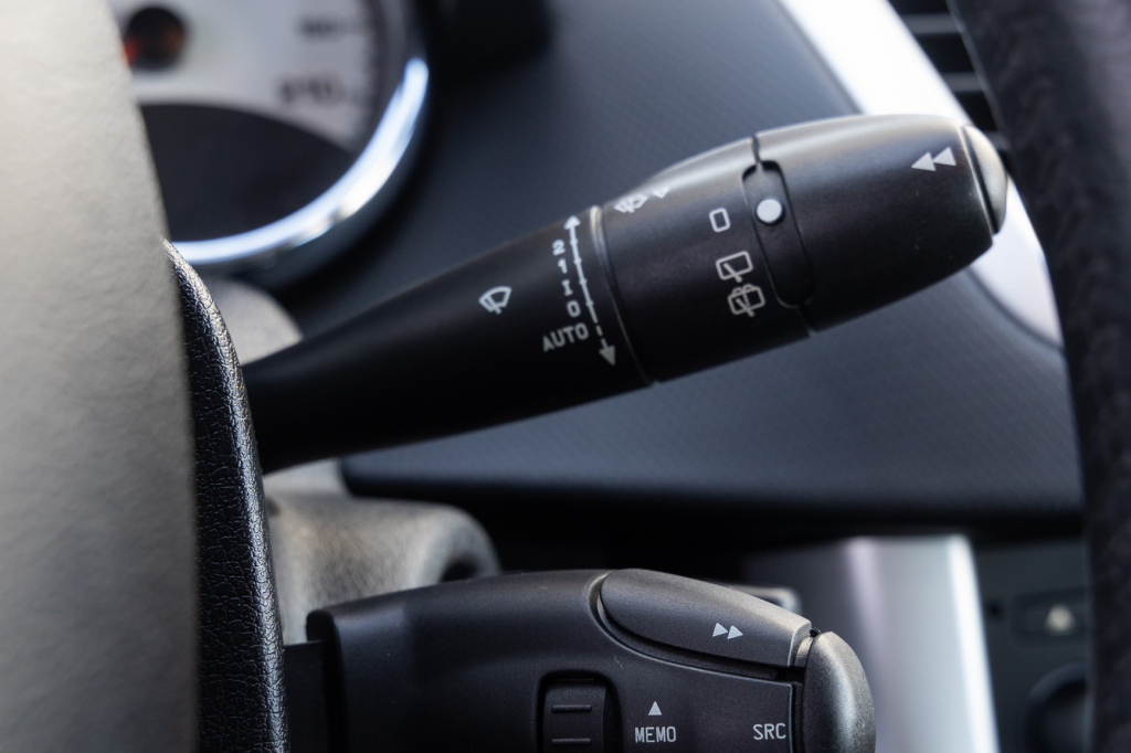 Peugeot 207 Urban Move 2011 photo 14