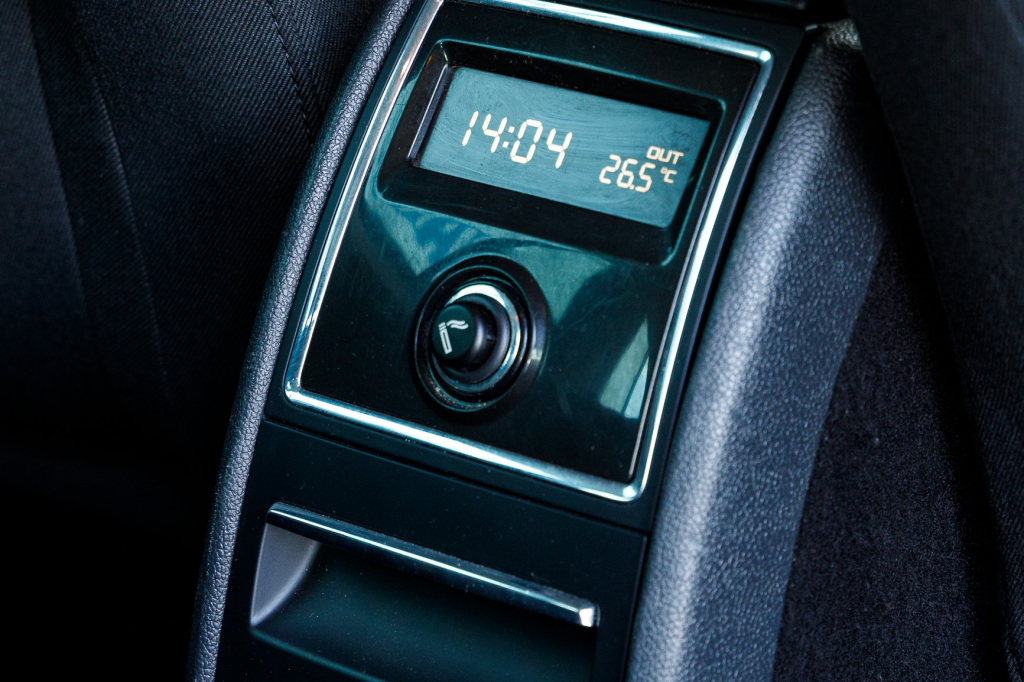 Skoda Superb 4x4 2011 фото 17